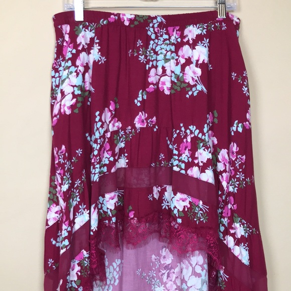 NWT Express Women’s Floral Print Magenta Eyelet Lace Hi-Low Maxi Skirt - Picture 2 of 9